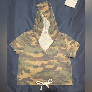 January 7 Hooded Short Sleeve Tie Front Crop Top